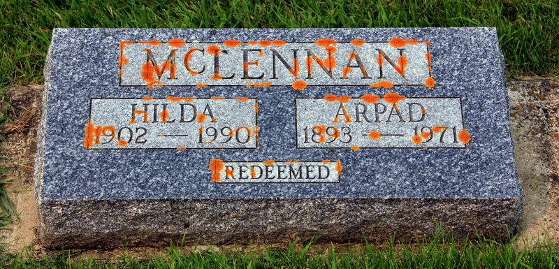 Photo of headstones/Arpad McLennan 1893-1971 hdstn Three Hills AB
